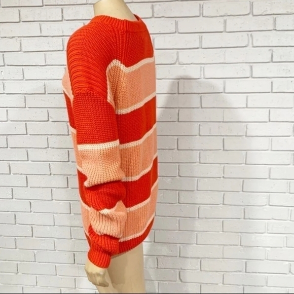 Saks Wythe NY Wide Striped Orange Coral Crew Neck Chunky Cozy Sweater Sz Medium - Picture 6 of 10
